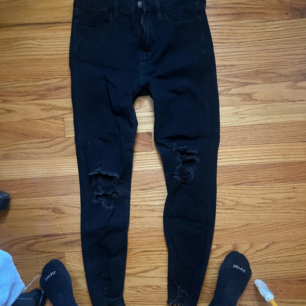 ✨American Eagle Ripped Black Jeans✨